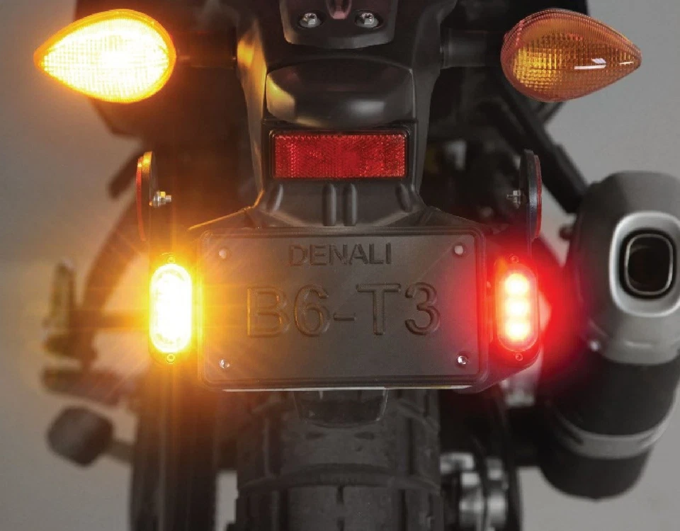 Denali T3 Signal Pods Rear License Plate Kit Triumph Street Triple RS 765 17-24 - Image 2 of 3