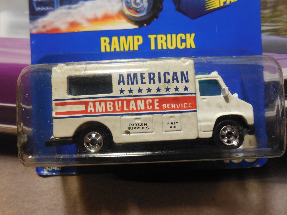 Hot Wheels AMBULANCE LOT 4 American Ambulance Service BLUE CARD