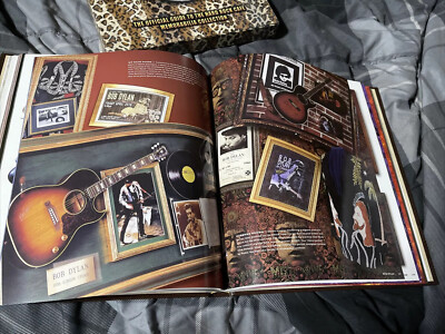 Treasures of the Hard Rock Cafe : The Official Guide to the Hard