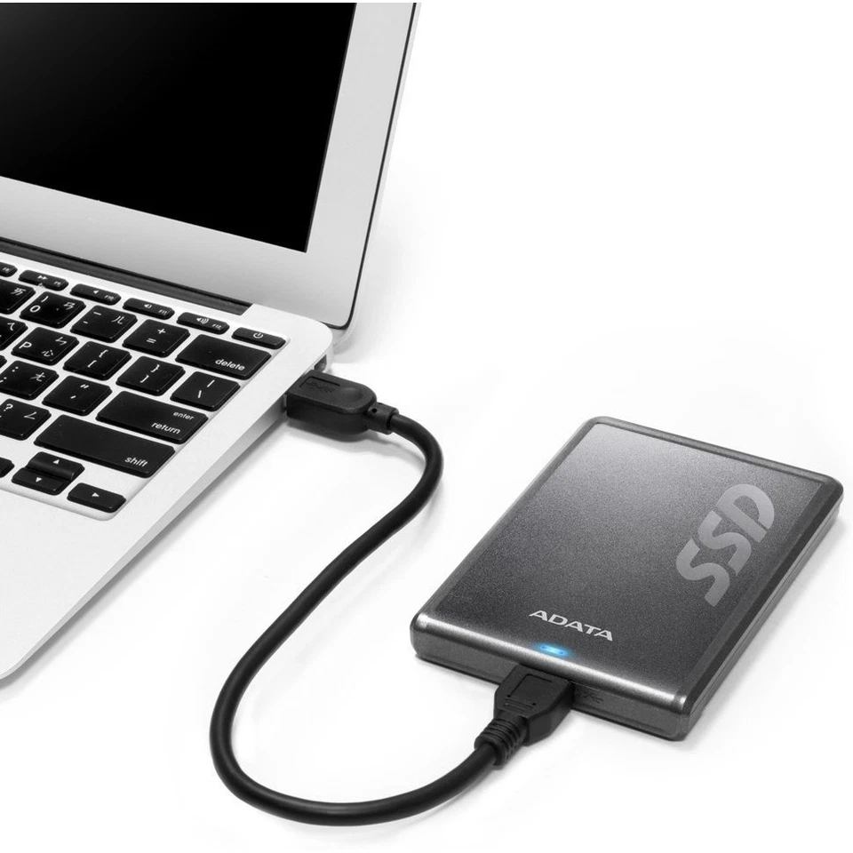 Unidad de estado sólido externa ADATA SV620H con 256 GB de capacidad de almacenamiento en titanio Foto 2 de 3