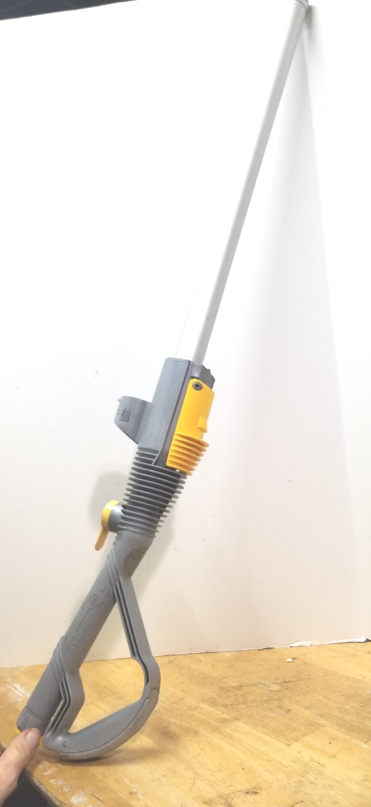 Dyson DC07 Root Cyclone 8 Vacuum Handle Hose Wand Replacement Part-image