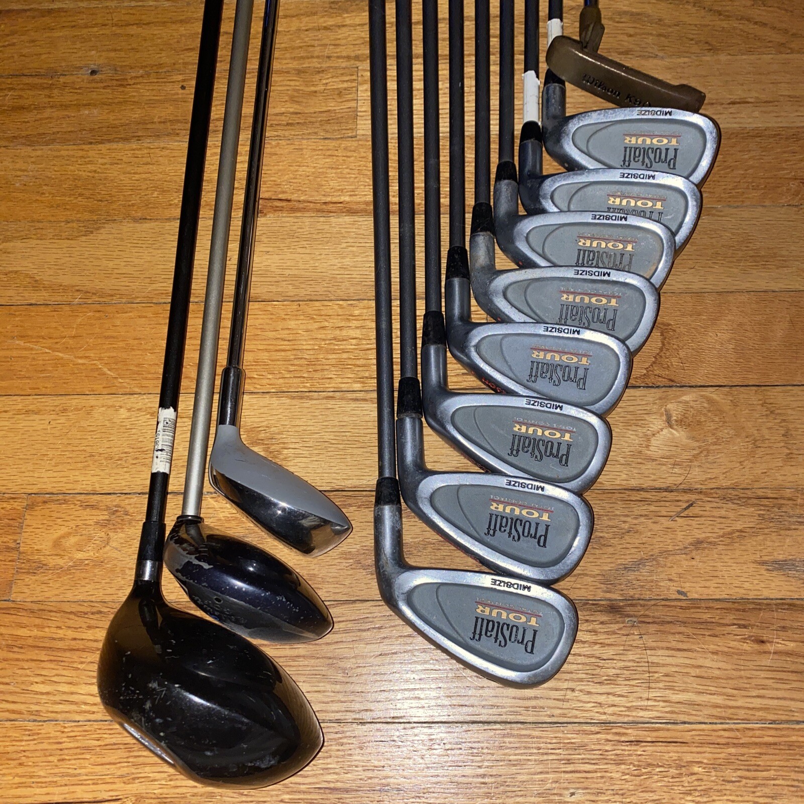 Men's RightHanded Complete Golf Club Starter Set Mixed Brands