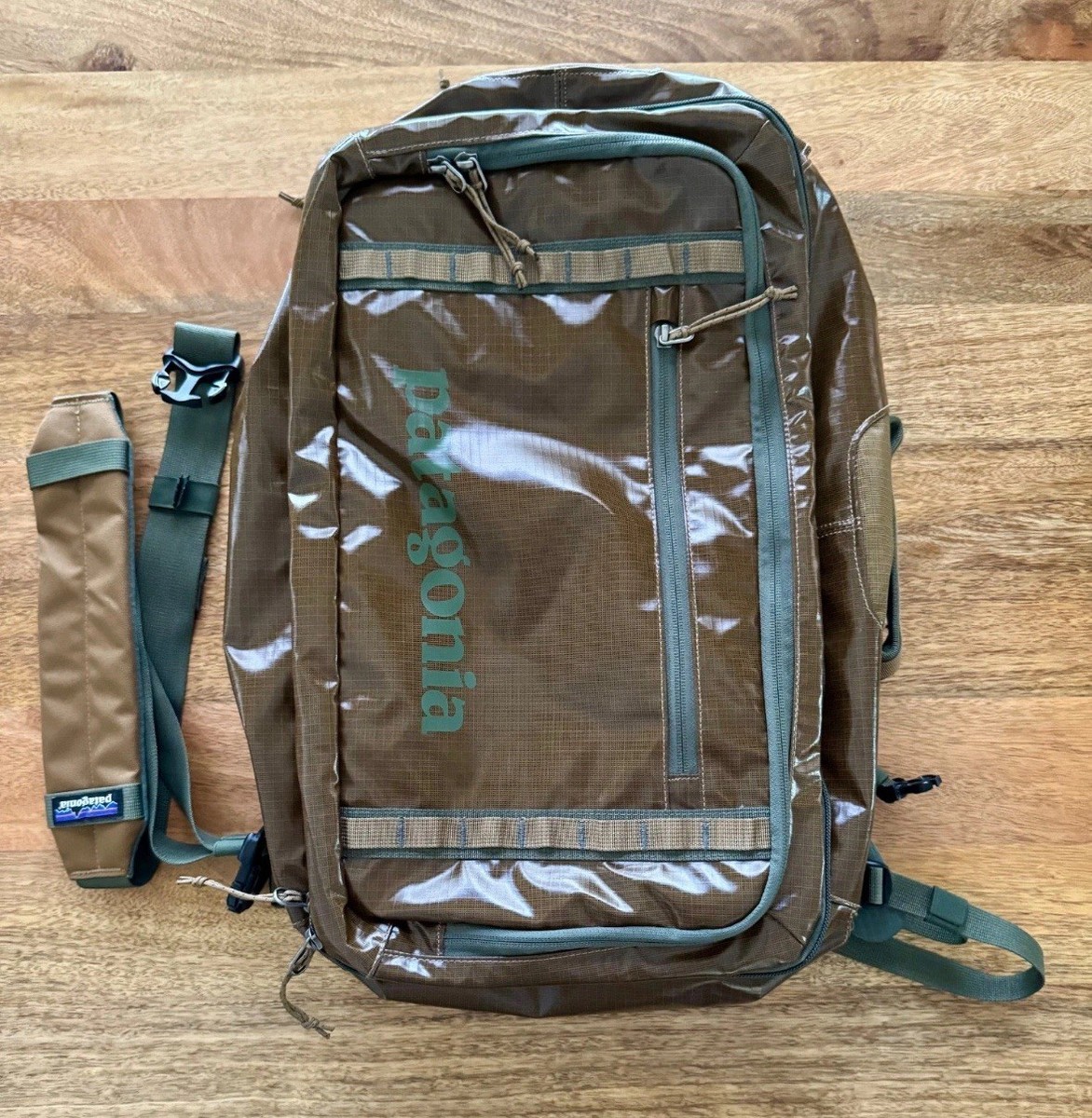 Patagonia Black Hole 26L Mini MLC Coriander Brown Shiny STY49265