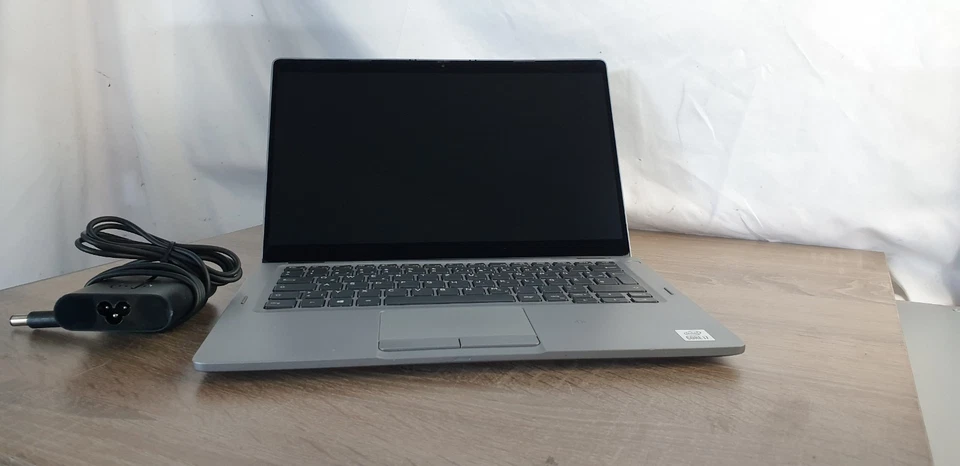 Dell Latitude 5310 · i7-10810U · 16GB · 500GB, Foto 2 von 5