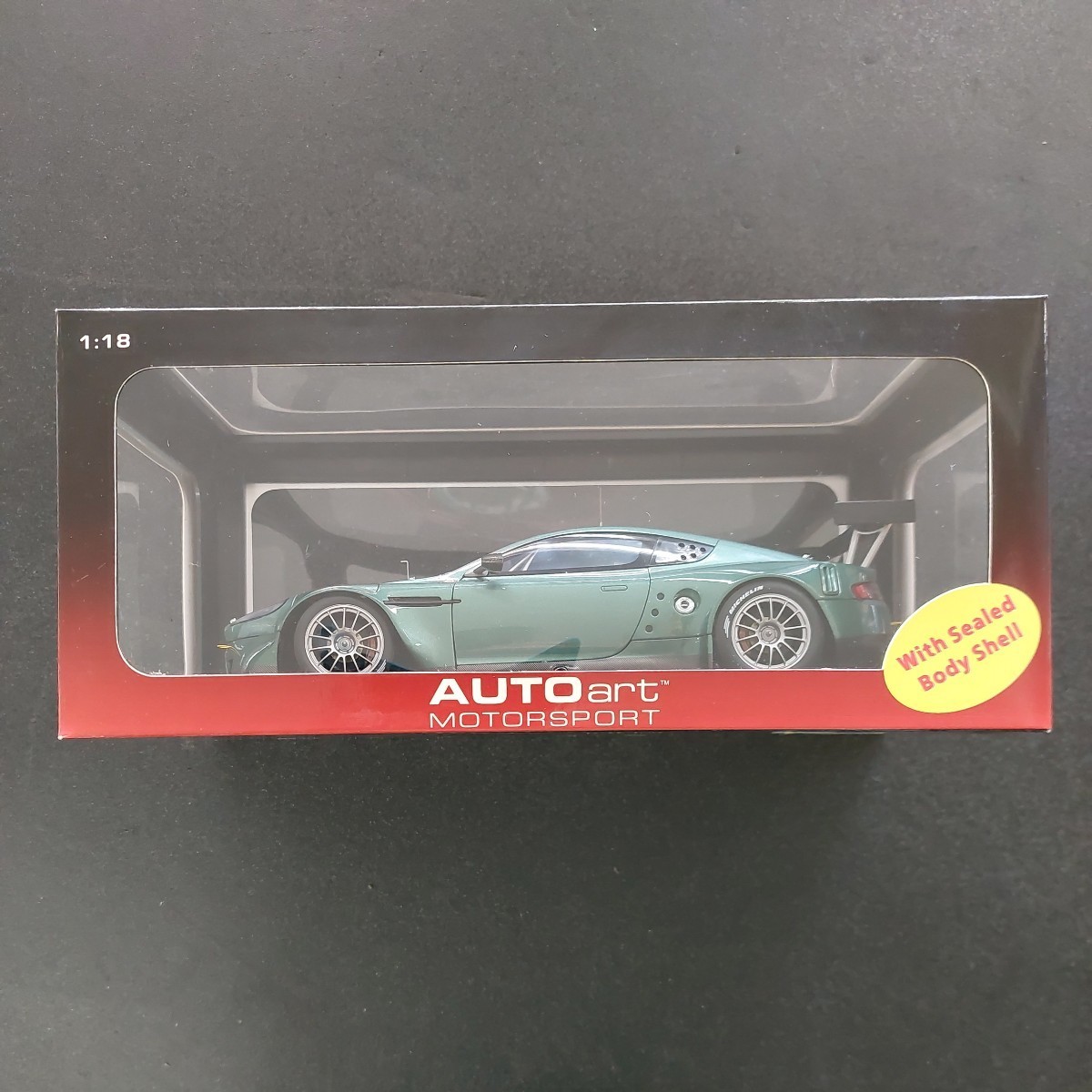 1/18 scale Aston Martin DBR9 Plain Body Version Auto Art