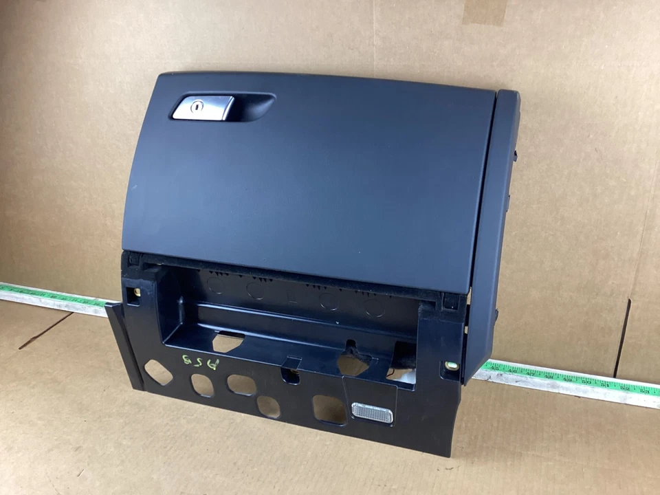 Audi A6 2013-2018 salpicadero guantera compartimento de almacenamiento Z02450004 OEM Foto 2 de 4