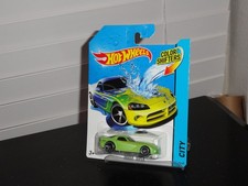 Hot Wheels 2014 City Color Shifters Dodge Viper 3248 Diecast Vehicle