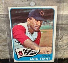 Topps 1965 Topps Rookie #145 Luis Tiant Cleveland Indians Baseball Card. rookie card picture