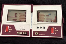 NINTENDO GAME & WATCH Mario Brothers MULTI-SCREEN 1983 Vintage