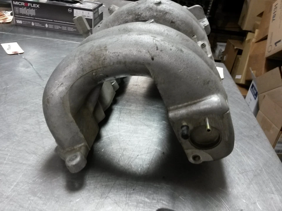 Colector de admisión superior para 90-92 Geo Storm 1.6 Foto 3 de 4