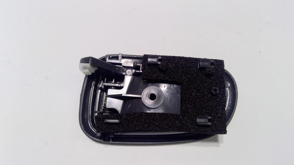 FITS 1993-1996 GEO PRIZM HANDLE ASM FRT S/D I/S 94855821 - NEW OEM 94855821 - Image 2 of 2