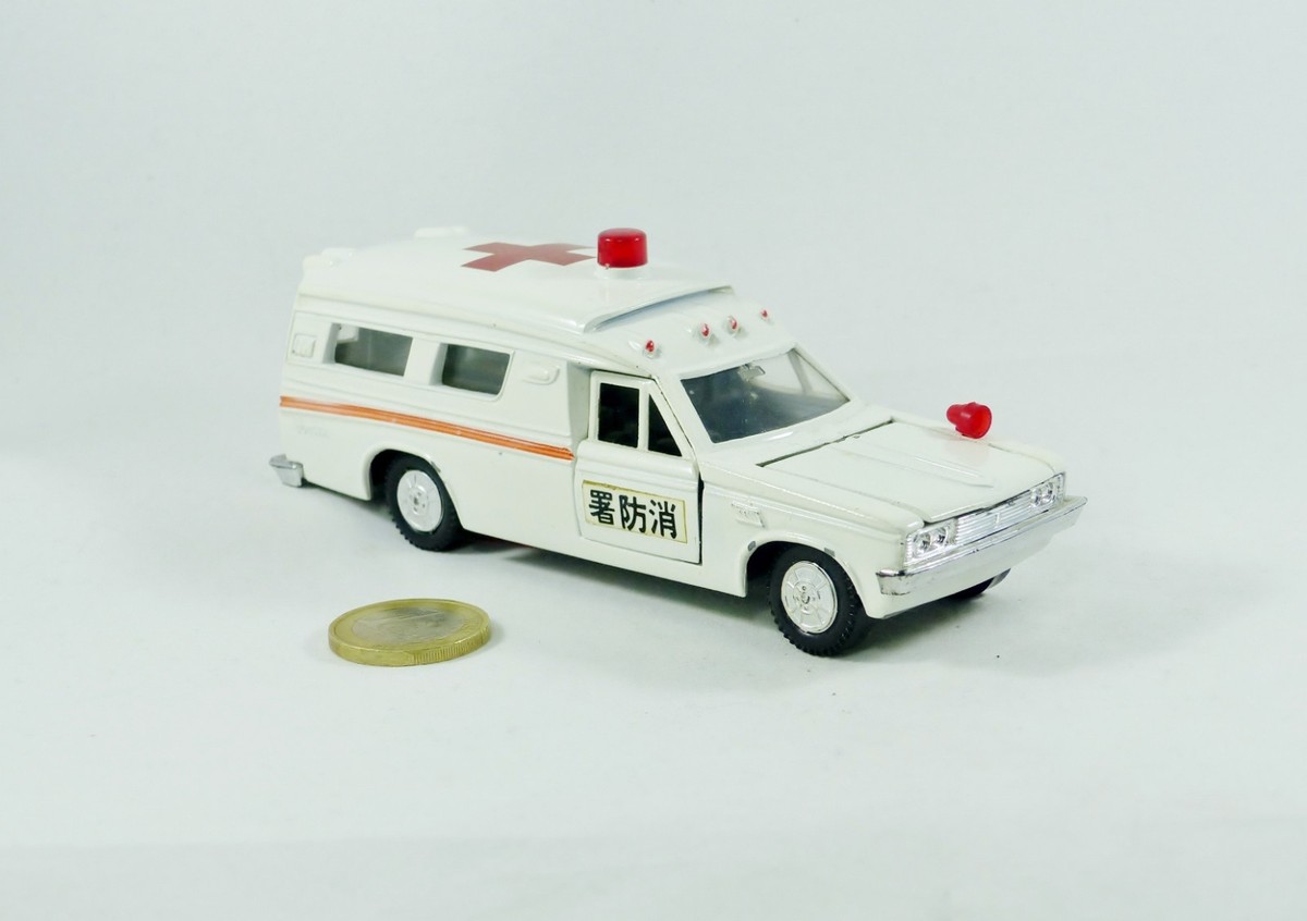 Yonezawa Diapet 06-0144 Toyota Toyopet Crown ambulance (#DKD) | eBay