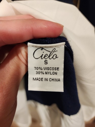 NWT Navy Cielo "Layer" Sweater Size Small - Picture 5 of 9