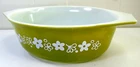 Vtg Pyrex Spring Blossom Oval Casserole Bowl 1.5 Qt Crazy Daisy Green & White