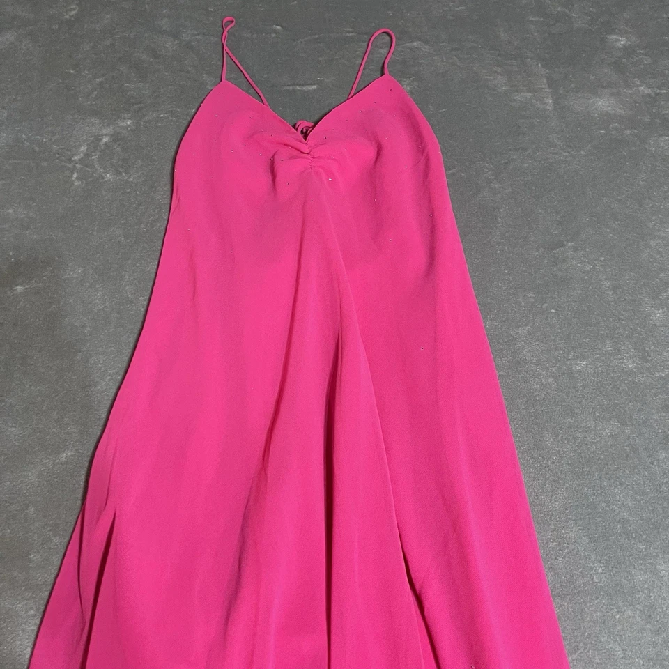 Vestido Y2K Betsey Johnson para mujer 10 rosa brillante midi estrás volantes dobladillo Foto 3 de 4