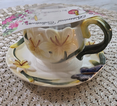 New Corner Ruby Garden Collection Yellow Flower Teacup Leaf Saucer Set 3pc