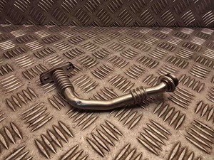 Volkswagen PASSAT B8 2015 Diesel 140kW Turbolader Ölleitung Ölschlauch