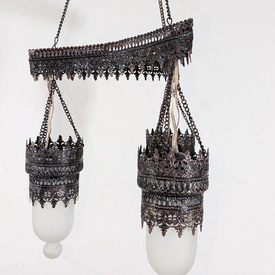 Lámpara de araña BR135 vidrio blanco triple tonos metal ornamentado filigrana aspecto vintage Foto 3 de 4