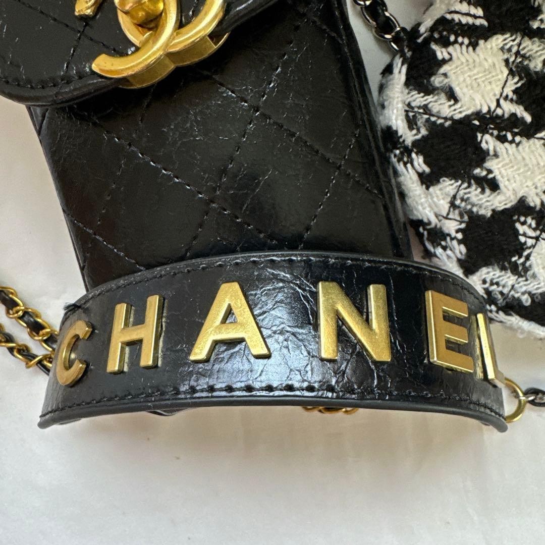 CHANEL Exclusive Novelty Smartphone Pouch Shoulder Bag for