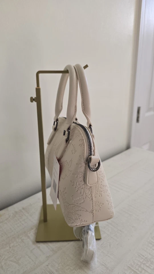 BETSEY JOHNSON 钱包 骷髅 压花挎包 粉笔 XOGEMA 迷彩骷髅小饰品 — 第 3/4 张图片