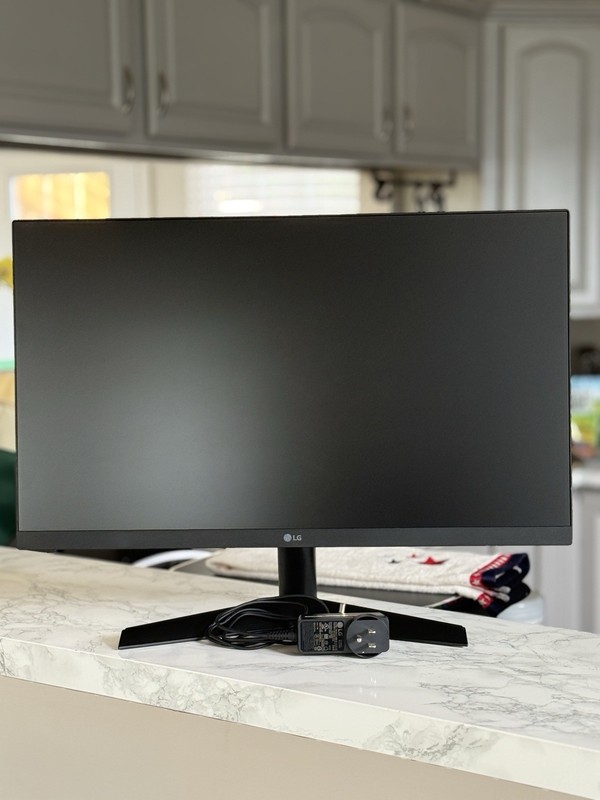 LG 24GN60R-B – 24" UltraGear FHD IPS 1ms 144Hz HDR Monitor with FreeSync