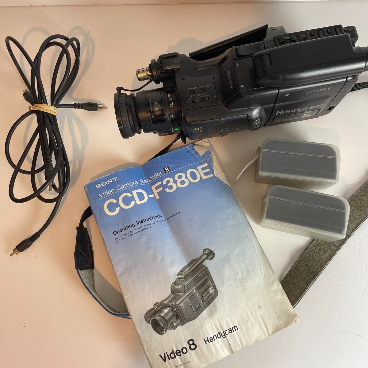 Camera Sony ccd-f370e - Photo, audio & vidéo