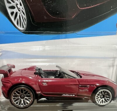 Hot Wheels Jaguar F- Type Project 7