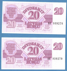 1992 LATVIA TWO Consecutive Numbers 20 RUBLU P. # 39 UNC 3922