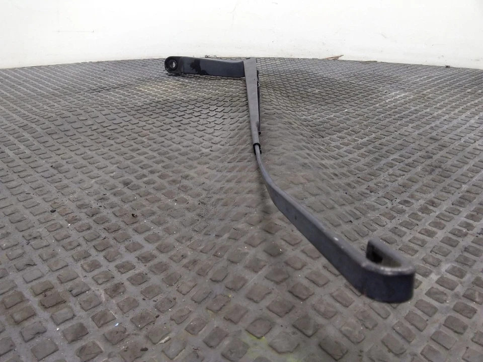 Brazo limpiaparabrisas Nissan Note 2013-2017 5 puertas hatchback 288863VU0A Foto 3 de 4