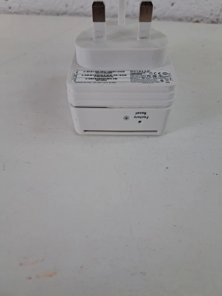 NETGEAR WN1000RP Wi-Fi Range Extender Wireless signal booster - UK plug - Image 4 of 4