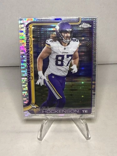 2025 Topps Chrome T.J. Hockenson Pulsar Refractor #200 Minnesota Vikings