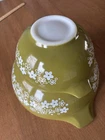 2 Vintage Pyrex #444 & #442 Spring Blossom Crazy Daisy Cinderella Mixing Bowls