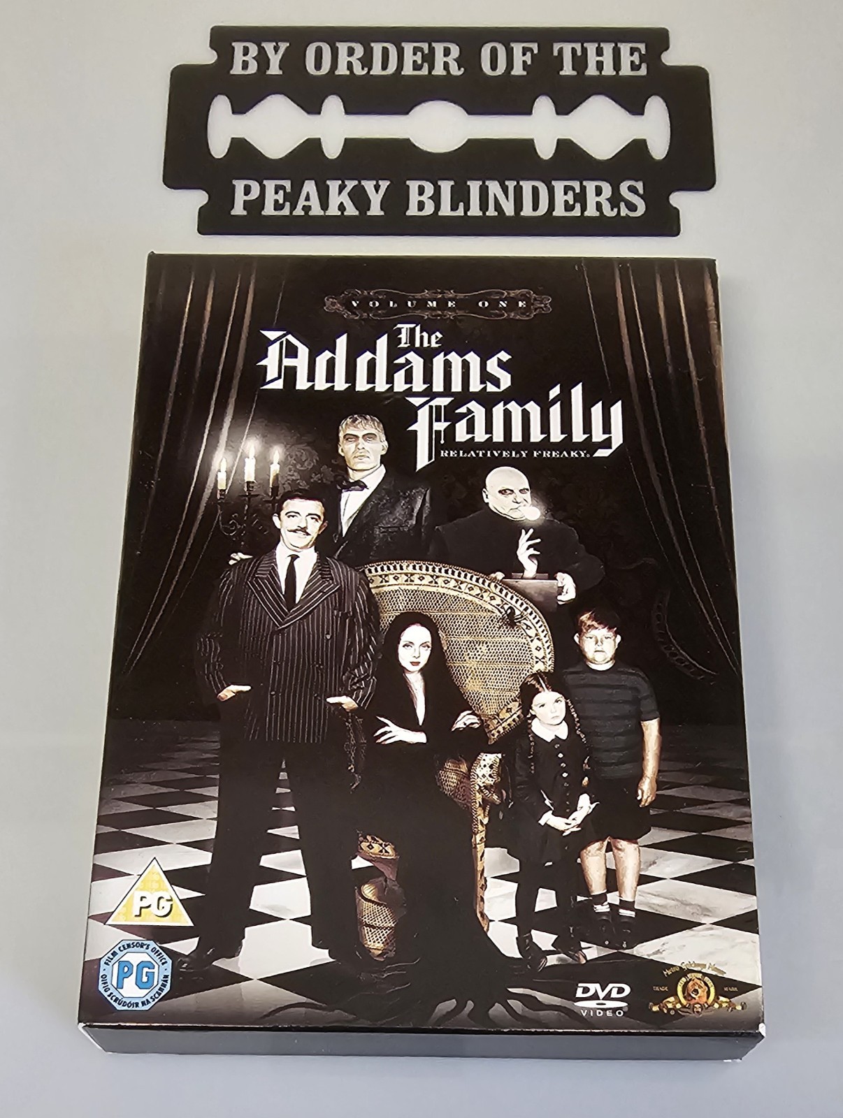 THE ADDAMS FAMILY VOLUME 1 DVD