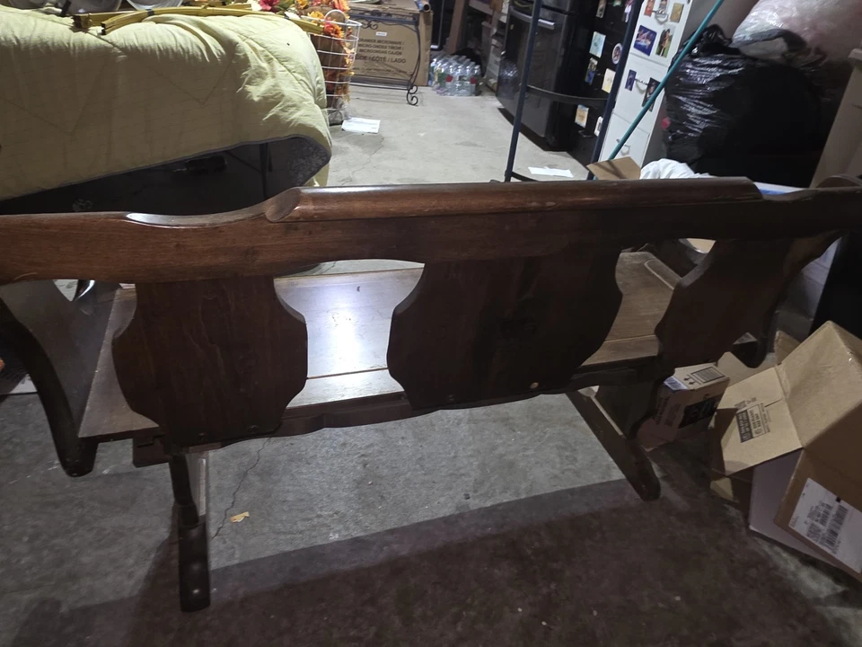 Banco de aniversario del bicentenario de Standard Chair de Gardner Inc. Foto 2 de 4