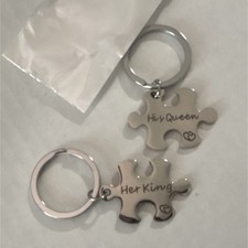 Engraved Couples Keyring Set "His Queen" "Her King" Silver Metal Keychain