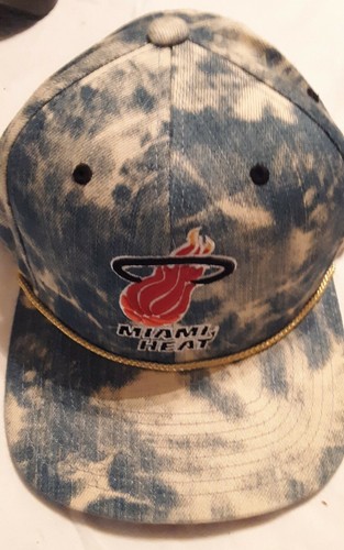 Sombrero a presión NBA MIAMI HEAT Mitchell and Ness - Imagen 3 de 12