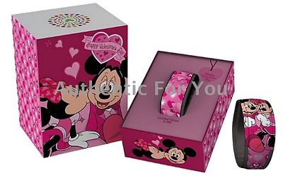 Disney Valentine's Day Mickey & Minnie Sweethearts Magic Band LE