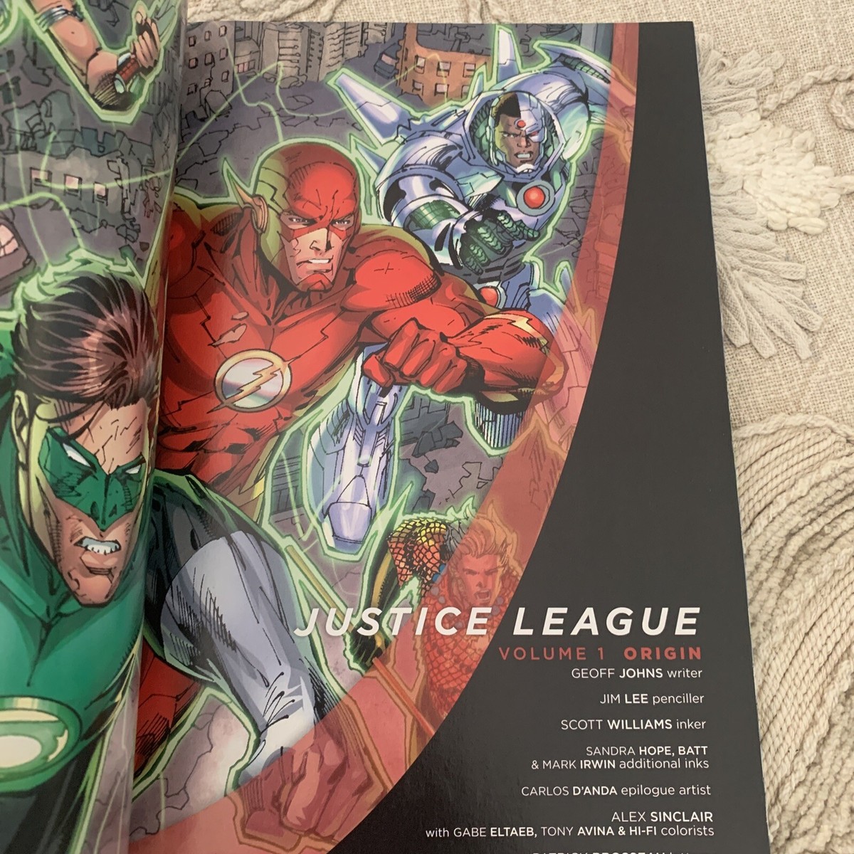 Justice League, Vol. 1: Origin (the New 52): By Geoff Johns DC