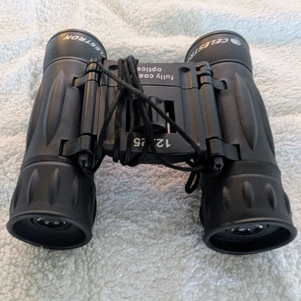 CELESTRON FocusView 12x25 Multi-Purpose Fully Coated Optics Binoculars - Image 2 of 4