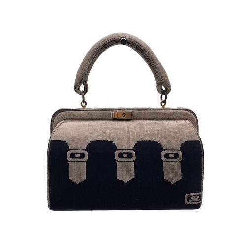 Authentic Vintage Roberta Di Camerino Bagonghi Hand bag Small