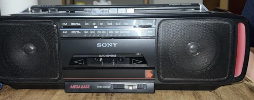 Vintage Used Sony Mega Bass Radio Cassette-Corder CFS-D20 Works Eats Tapes