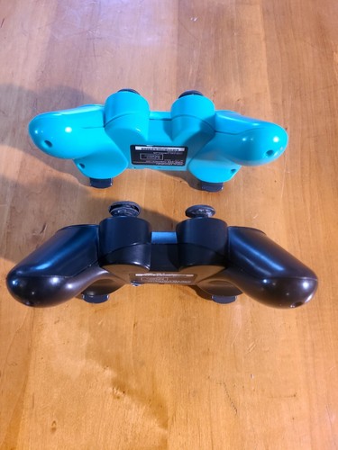 Lot Of 2 Replacement Playstation 3 PS3 Wireless Dualshock Controllers & Charger - Picture 14 of 24
