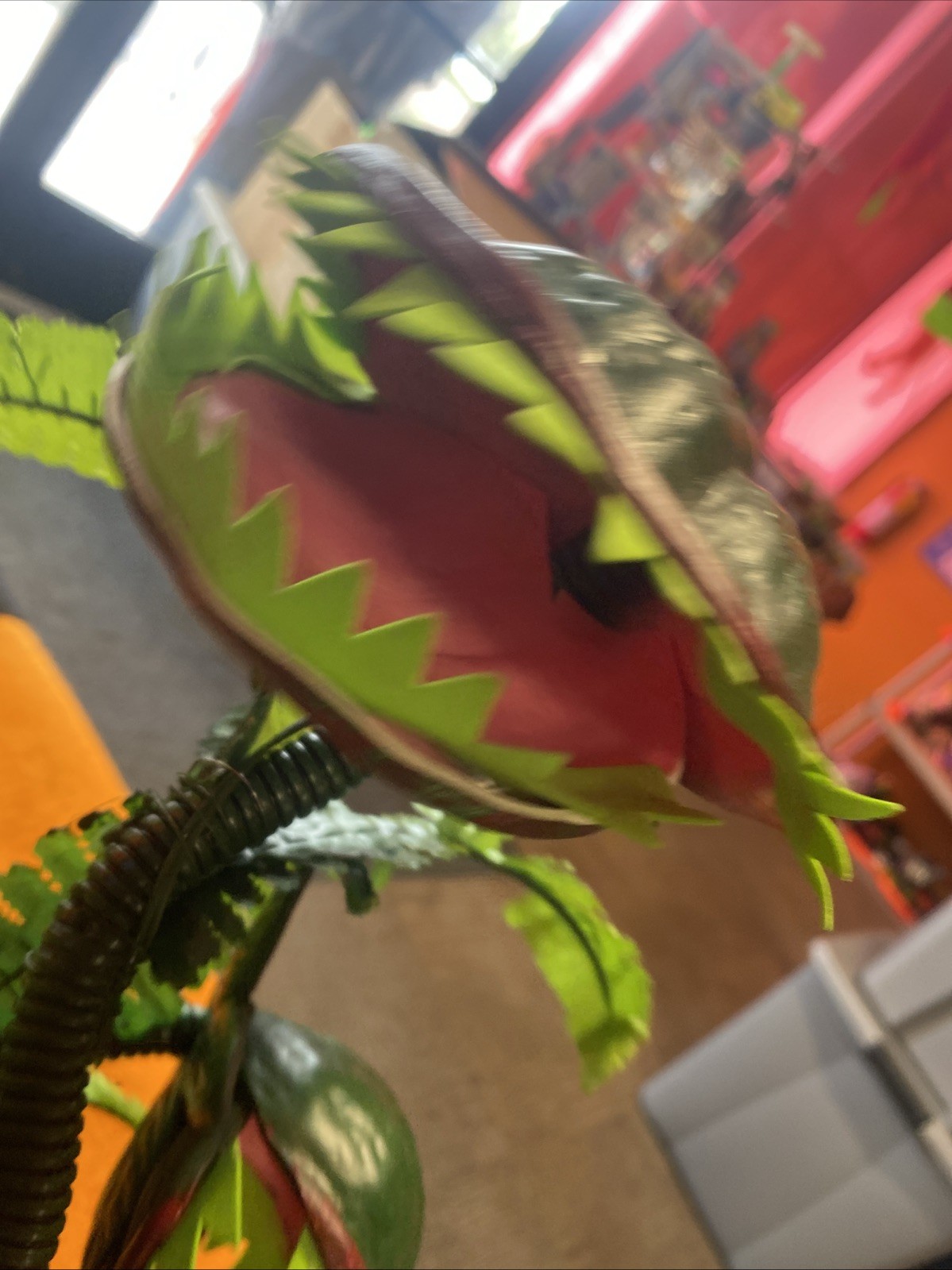 Halloween Prop Animated Venus Flytrap. Retired Plant Prop. New. Scary Sounds Too