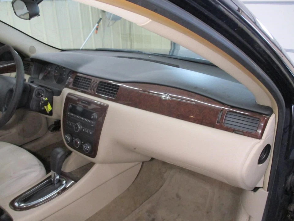 Chevrolet Impala 2011 Dash Panel VIN W 4th Digit 2469 Foto 2 de 4