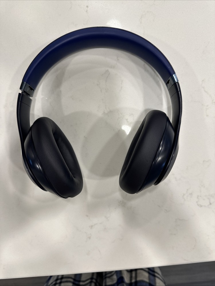 Beats by Dr. Dre Studio Pro Wireless Bluetooth Headphones - Navy MQTQ3LL/A