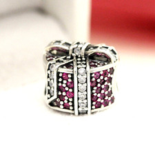 New Authentic Pandora Shimmering Gift 792006CZR Christmas Birthday Present Charm