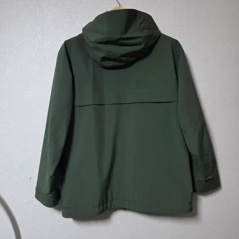 New Balance Khaki Waterproof Hooded Jacket for Men, Size 95