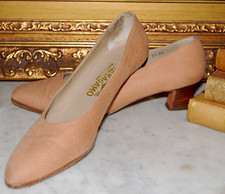 SALVATORE FERRAGAMO CANVAS AND LEATHER CAMEL COLOR CLASSIC PUMPS SIZE 9 1/2 AA