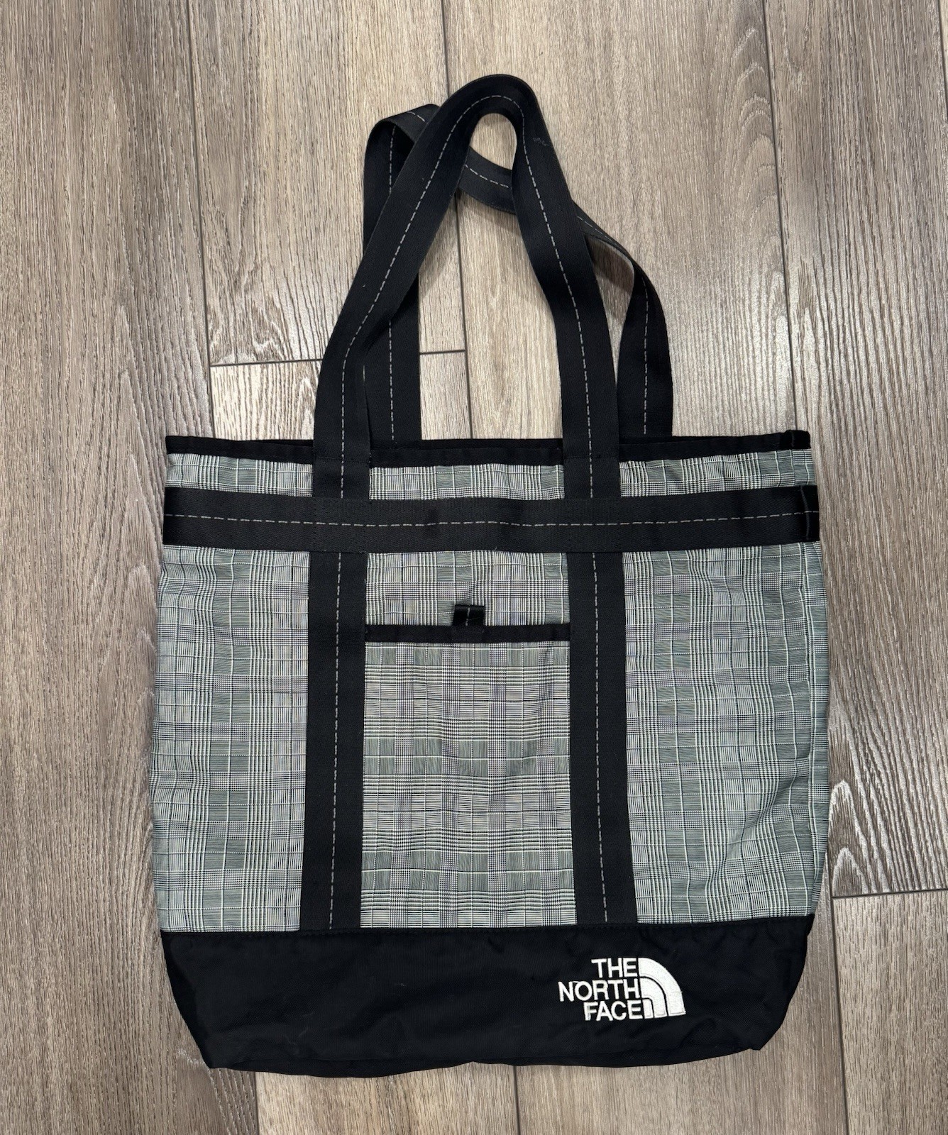 The North Face Plaid Tote Black Gray White Utility / Travel Bag