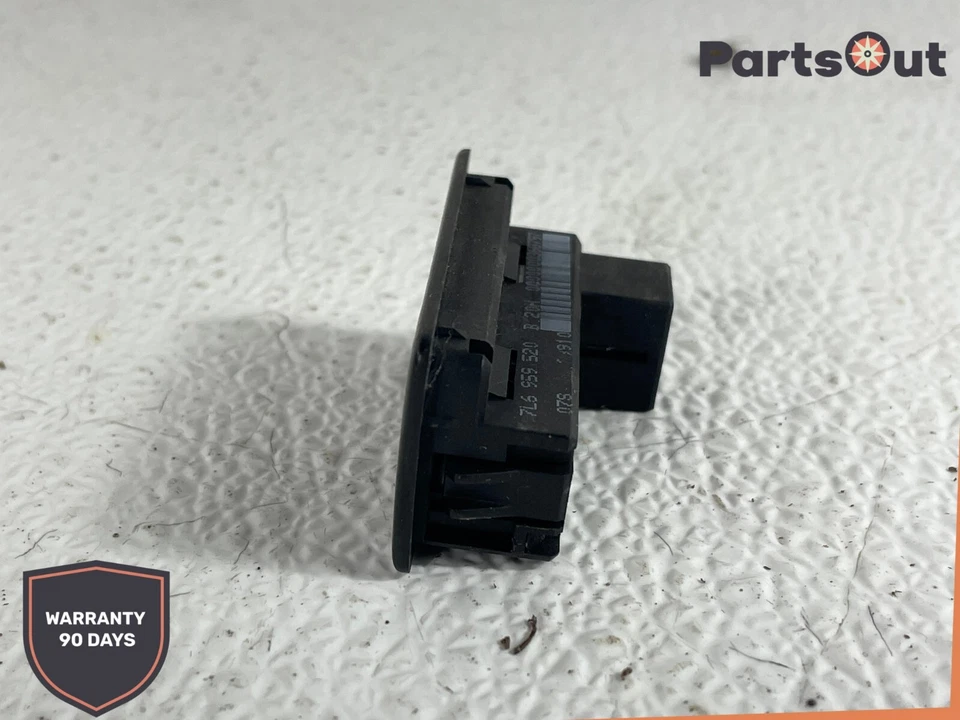 2008-2017 VOLKSWAGEN TOUAREG PORTA TRASEIRA PORTA ELEVATÓRIA PORTA TRASEIRA INTERRUPTOR DE FECHAMENTO FABRICANTE DE EQUIPAMENTO ORIGINAL - Imagem 2 de 4